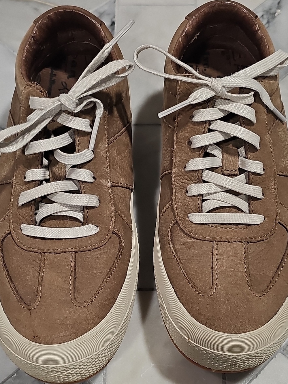L.L. Bean Womens Brown Suede Low-Top Sneakers with White Laces 7.5